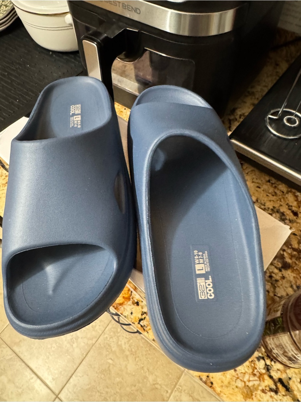 32° Cool Unisex Cushion Slide Sandals - Black